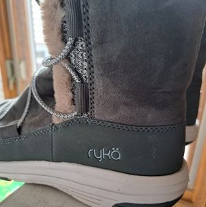 Ryka Aubonne boots -  greenish grey, Women 9.5 M